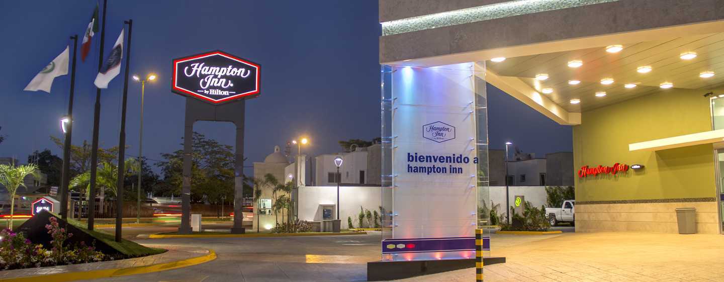 Hampton Inn By Hilton Villahermosa Exterior photo